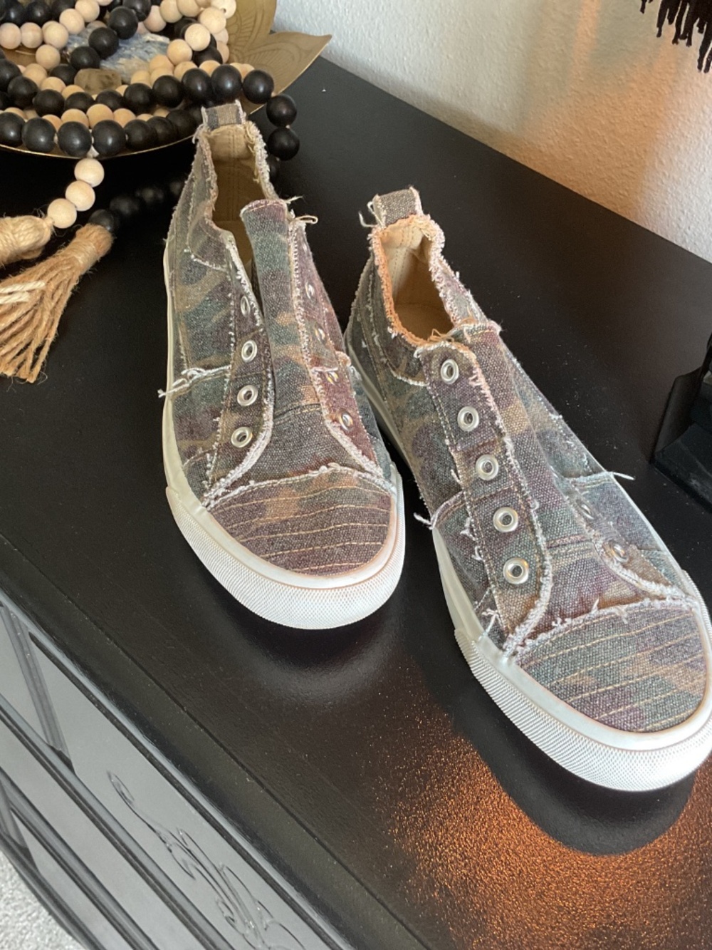 Camo sneakers by Corkys